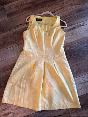 Black label Evan Picone Yellow Floral Jacquard Midi Dress